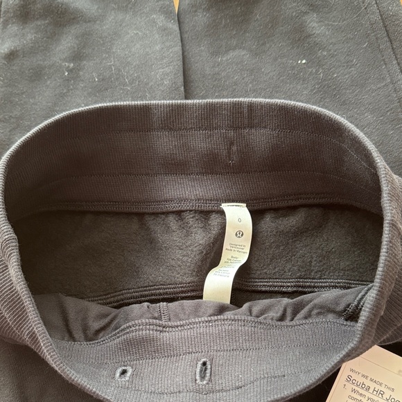 Lululemon Athletica Black Jogger Pants - Picture 3 of 5